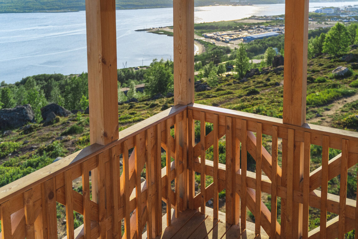 Kola Bay Lighthouse Viewpoint / Evgeny Makarenko Timber Architecture Workshop 1 Kola bay lighthouse viewpoint / evgeny makarenko timber architecture workshop
