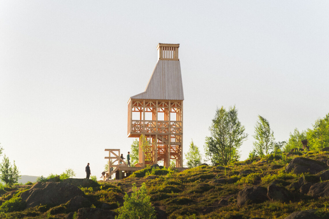 Kola bay lighthouse viewpoint / evgeny makarenko timber architecture workshop