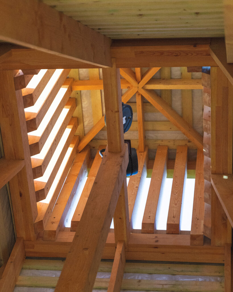 Kola Bay Lighthouse Viewpoint / Evgeny Makarenko Timber Architecture Workshop 9 Kola bay lighthouse viewpoint / evgeny makarenko timber architecture workshop