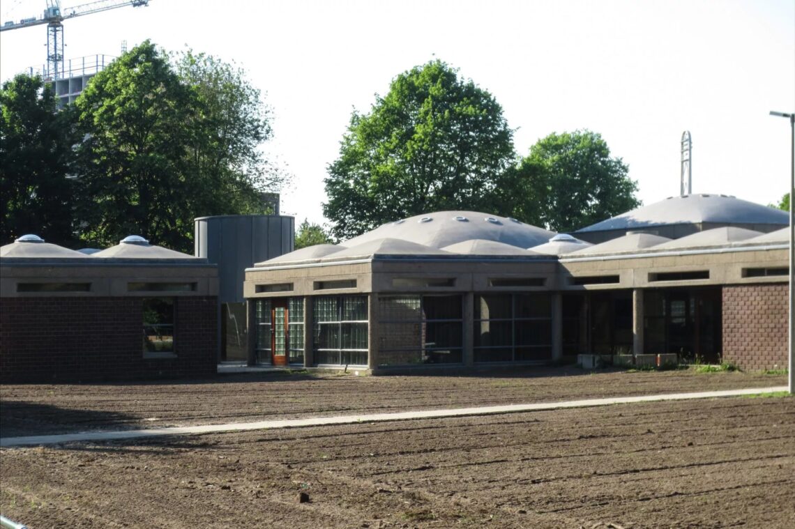 Amsterdam Orphanage / Aldo Van Eyck | Classics On Architecture Lab 53 Amsterdam orphanage / aldo van eyck | classics on architecture lab