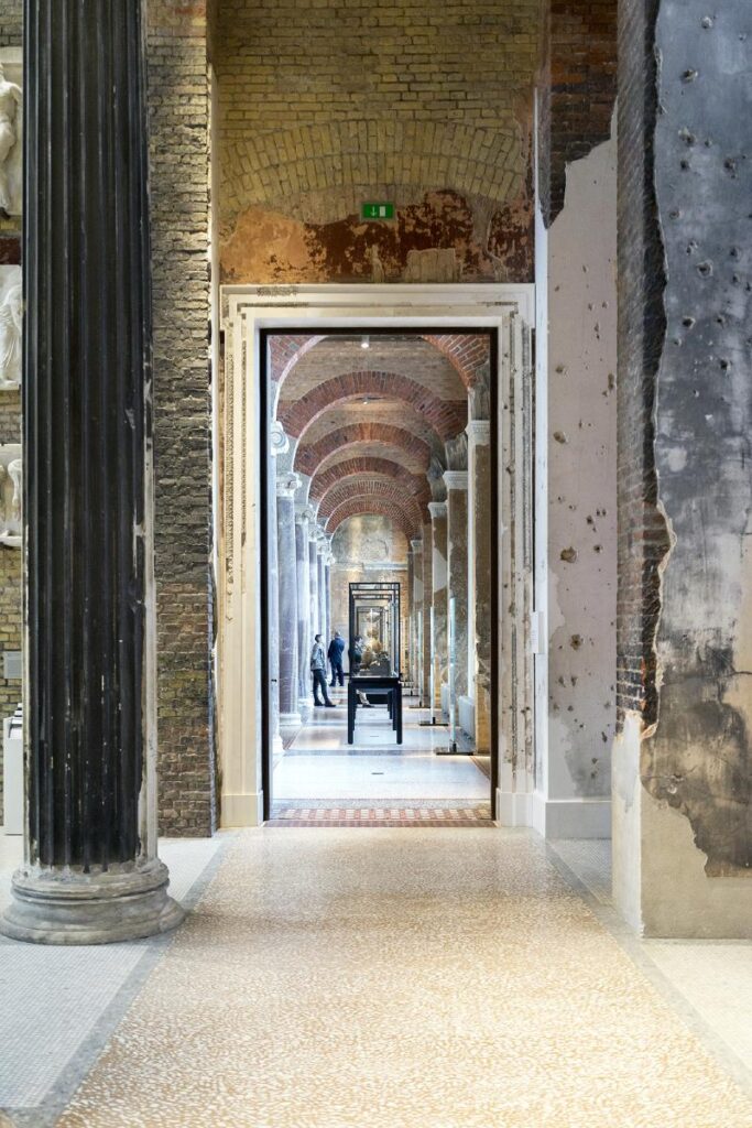David chipperfield architects celia uhalde neues museum 3