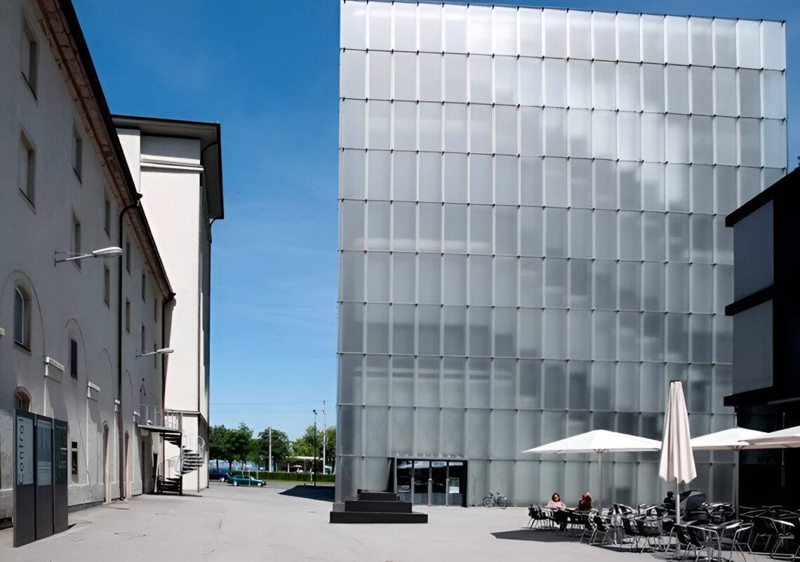 Kunsthaus bregenz / peter zumthor | classics on architecture lab