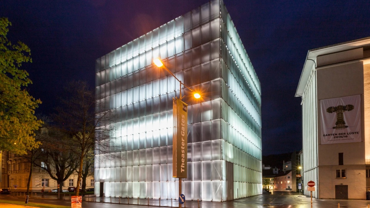 Kunsthaus bregenz / peter zumthor | classics on architecture lab