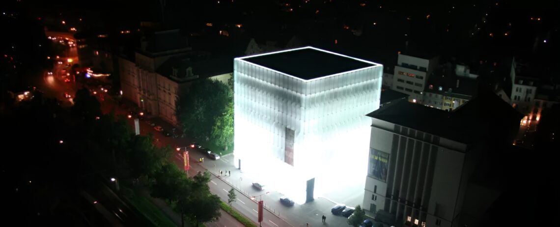 Kunsthaus bregenz / peter zumthor | classics on architecture lab