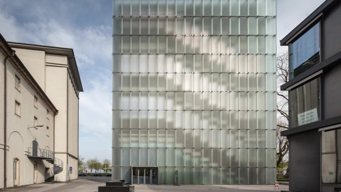 Kunsthaus bregenz / peter zumthor | classics on architecture lab