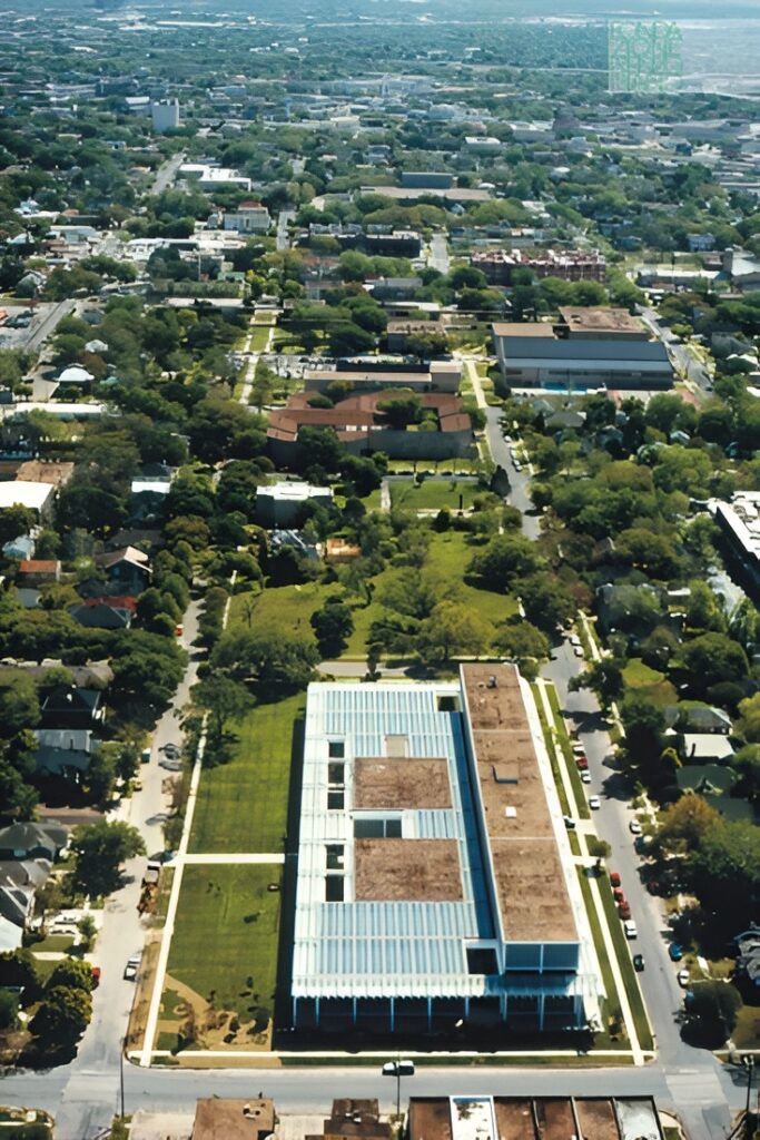 Menil collection / renzo piano | classics on architecture lab