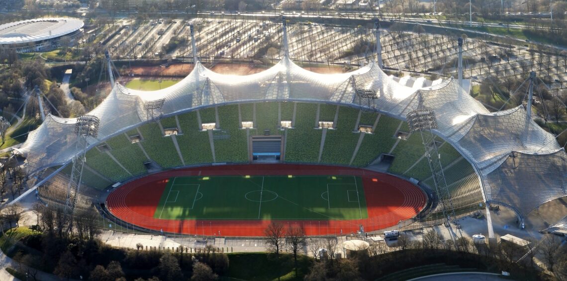 Olympiastadion (munich olympic stadium) / behnisch and partners & frei otto | classics on architecture lab