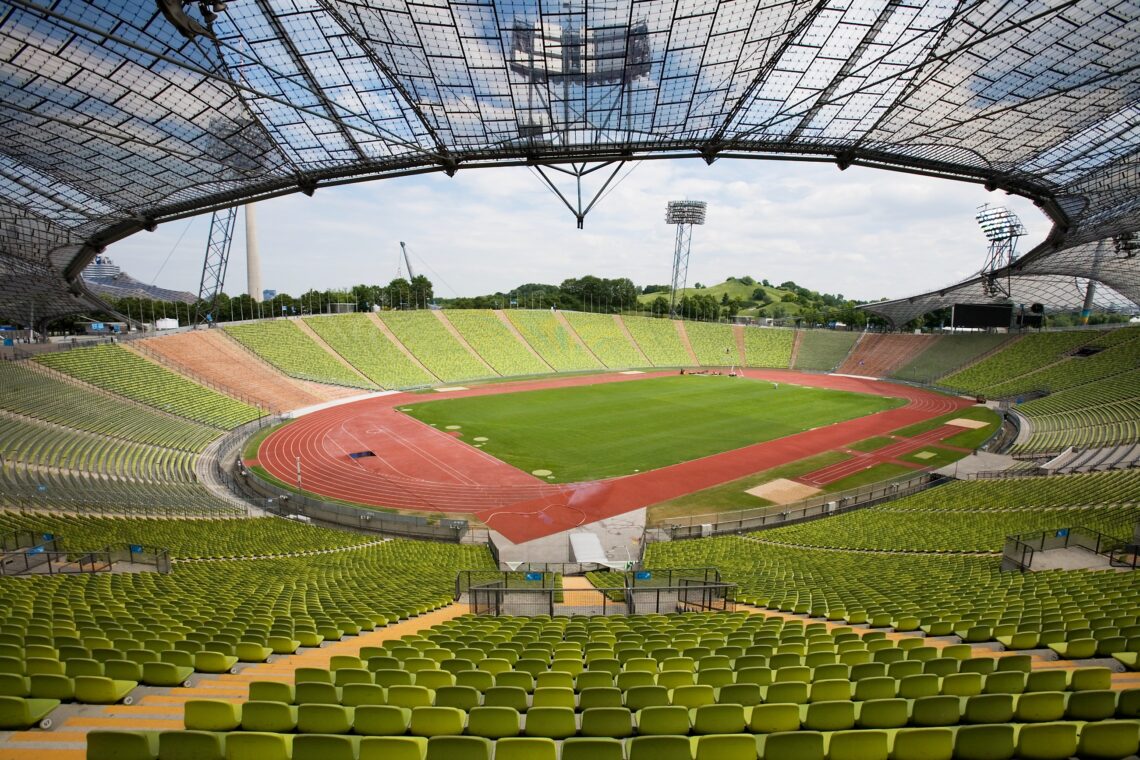Olympiastadion (munich olympic stadium) / behnisch and partners & frei otto | classics on architecture lab