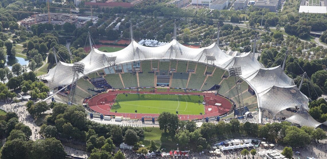 Olympiastadion (munich olympic stadium) / behnisch and partners & frei otto | classics on architecture lab