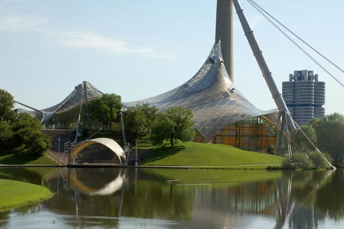 Olympiastadion (munich olympic stadium) / behnisch and partners & frei otto | classics on architecture lab