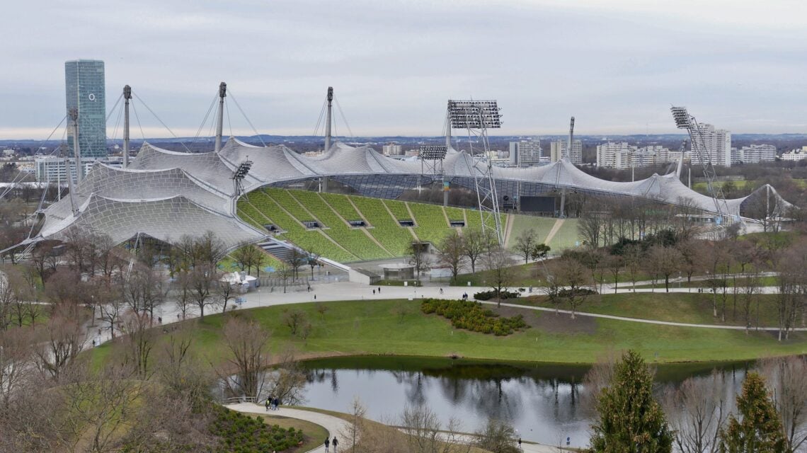 Olympiastadion (munich olympic stadium) / behnisch and partners & frei otto | classics on architecture lab
