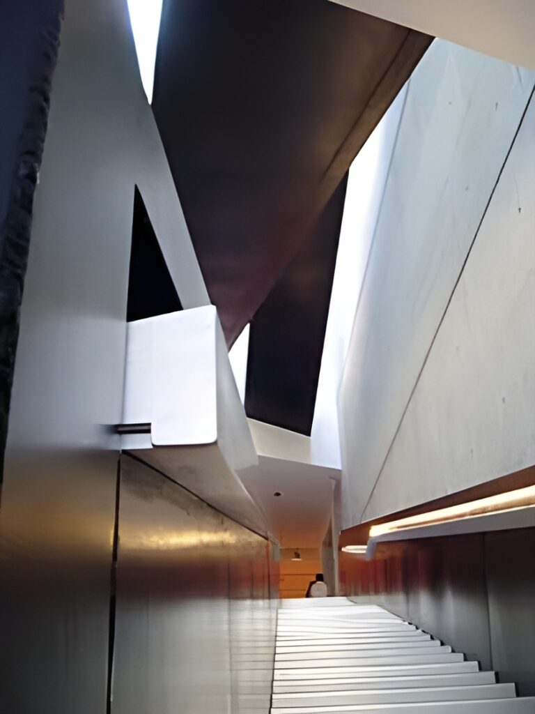 Rosenthal Center For Contemporary Art / Zaha Hadid Architects | Classics On Architecture Lab 81 Rosenthal center for contemporary art / zaha hadid architects | classics on architecture lab