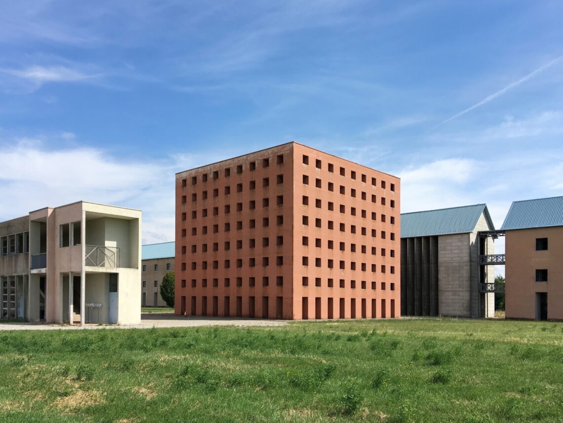 San Cataldo Cemetery / Aldo Rossi | Classics On Architecture Lab 66 San cataldo cemetery / aldo rossi | classics on architecture lab