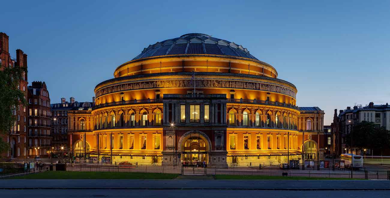 Late victorian architecture: royal albert hall, london, united kingdom - designed by captain francis fowke and major-general henry y. D. Scott, completed in 1871. - © david ilif