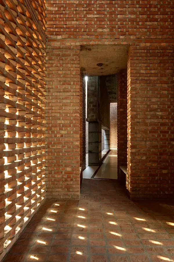 Aga Khan Award For Architecture: Prize, Importance, Winners, Jury And History 143 Bait ur rouf mosque, dhaka, bangladesh - marina tabassum - ยฉ aktc rajesh vora