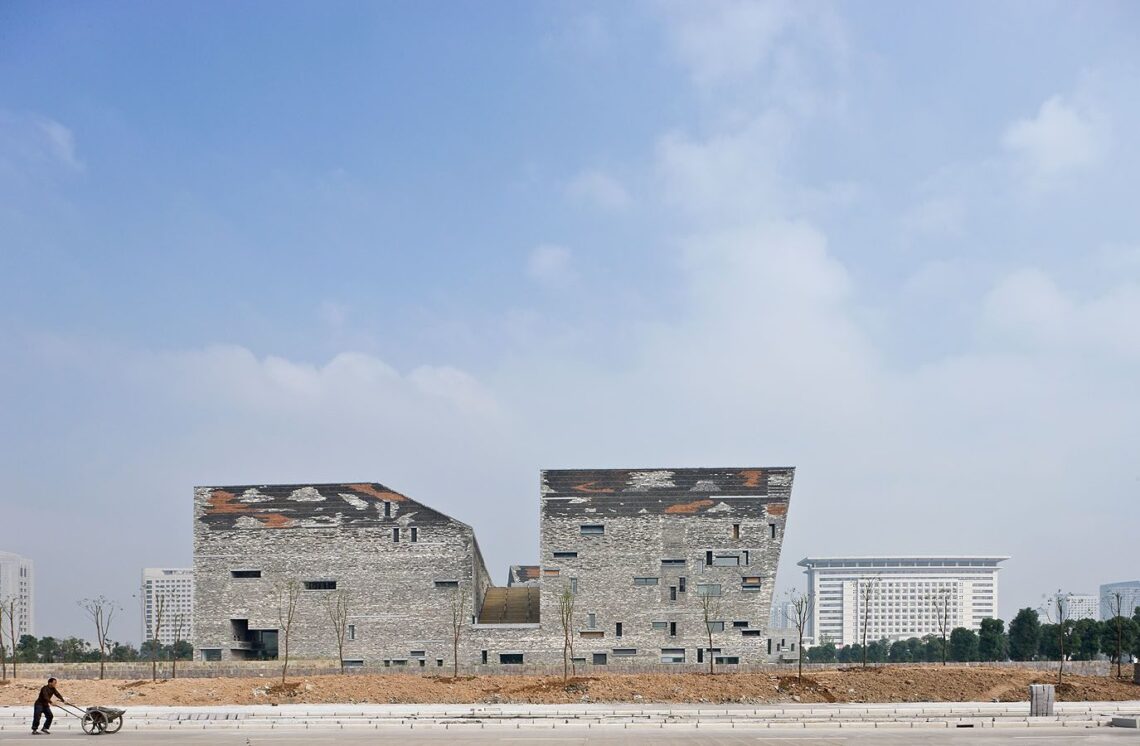 Eelvation - ningbo historical museum in china - wang shu - © iwan baan