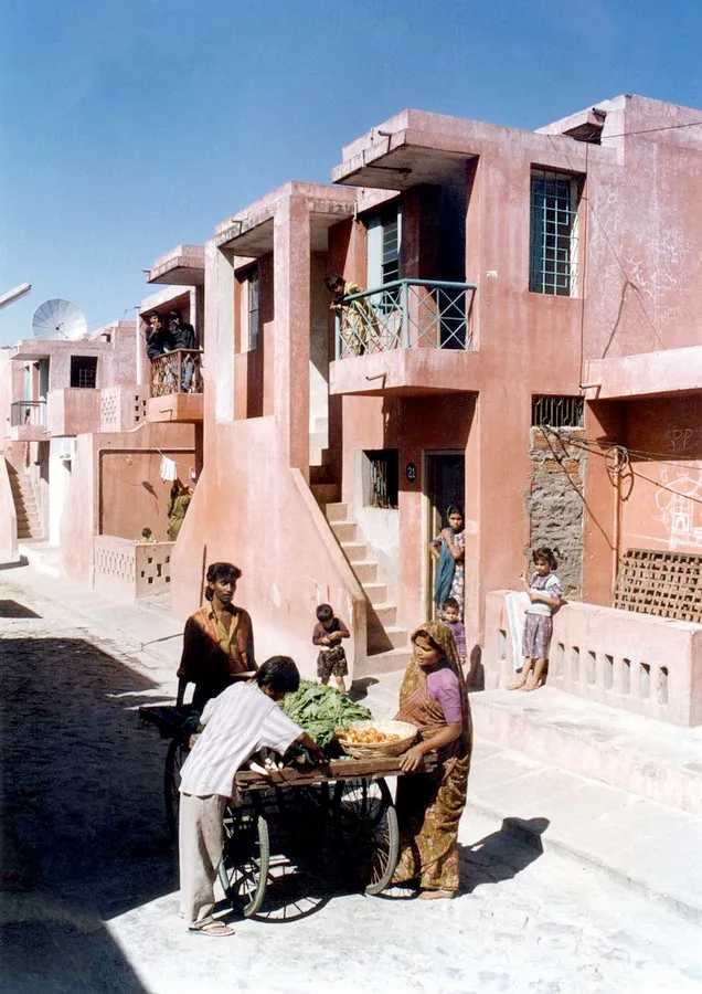 Aga Khan Award For Architecture: Prize, Importance, Winners, Jury And History 97 Street-house relationships - aranya low cost housing - balkrishna doshi - ยฉ vastushilpa foundation