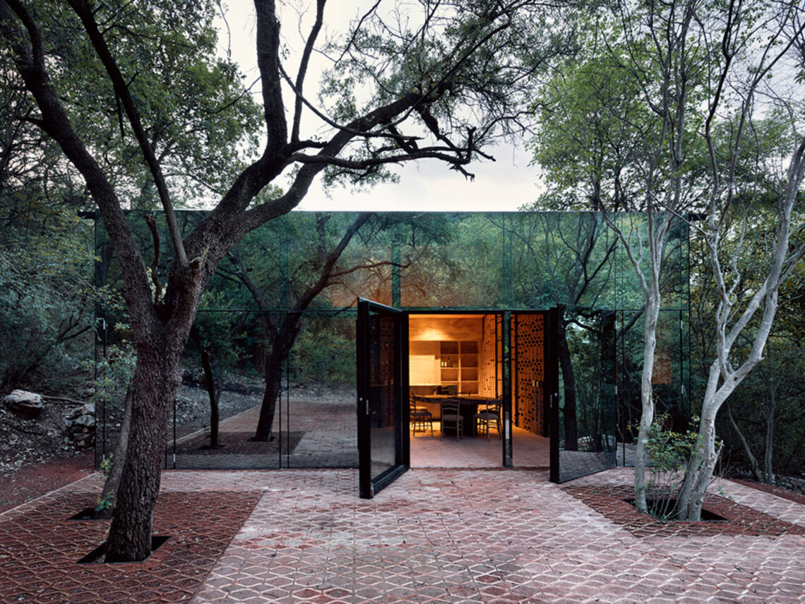 Tatiana Bilbao: Biography, Works, Awards 150 Tatianabilbao estudio los terrenos house san pedro garza garcia monterrey rory gardiner 06